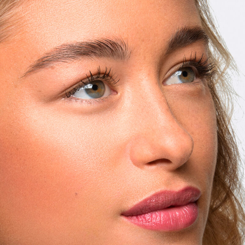 Make Up For Ever Ultra HD Concealer - Light Capturing Self Setting