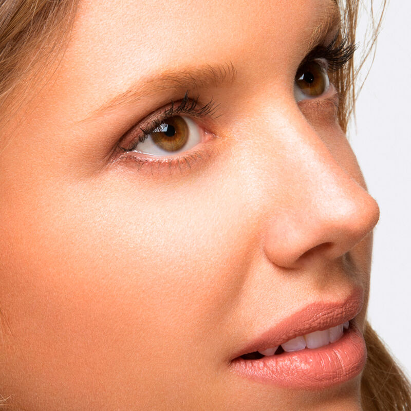 Make Up For Ever Ultra HD Concealer - Light Capturing Self Setting